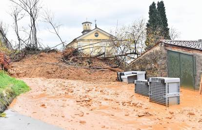 Tragedija u Italiji: Dvoje mrtvih u klizištima. Krenuo spašavati susjedu, oboje su poginuli..