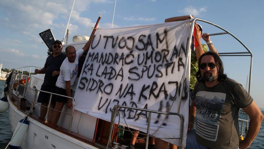 Oproštaj s legendom: Uz lijes Doris, Karan, Grašo, Huljići...