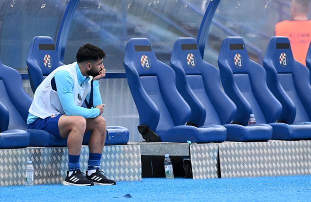 Zagreb: Igrači GNK Dinamo u suzama se oprostili od navijača