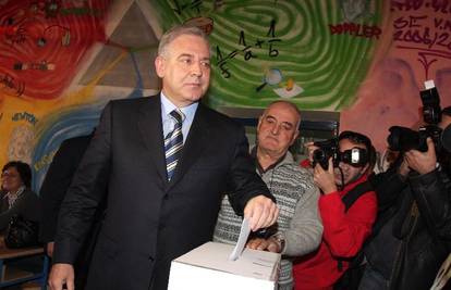 Ivo Sanader glasovao u Splitu: Ja sam optimist!