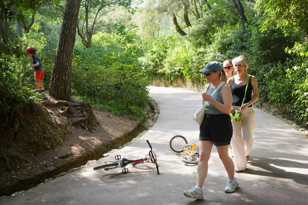 Anti-tourism activists launch coordinated protests in Spain, Portugal and Italy