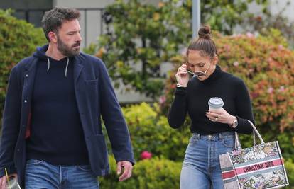 Ben Affleck okončao brak s J.Lo? Izvor blizak paru otkrio detalje