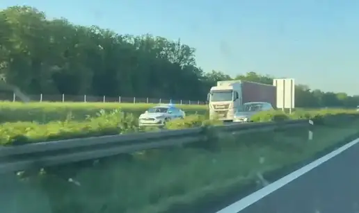 Vozač kamiona (67) usmrtio radnika (60) šlep službe koji je tovario auto u zaustavnoj traci