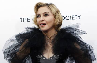 Naljutili Madonnu: Ako ćete još pušiti otkazat ću cijeli koncert