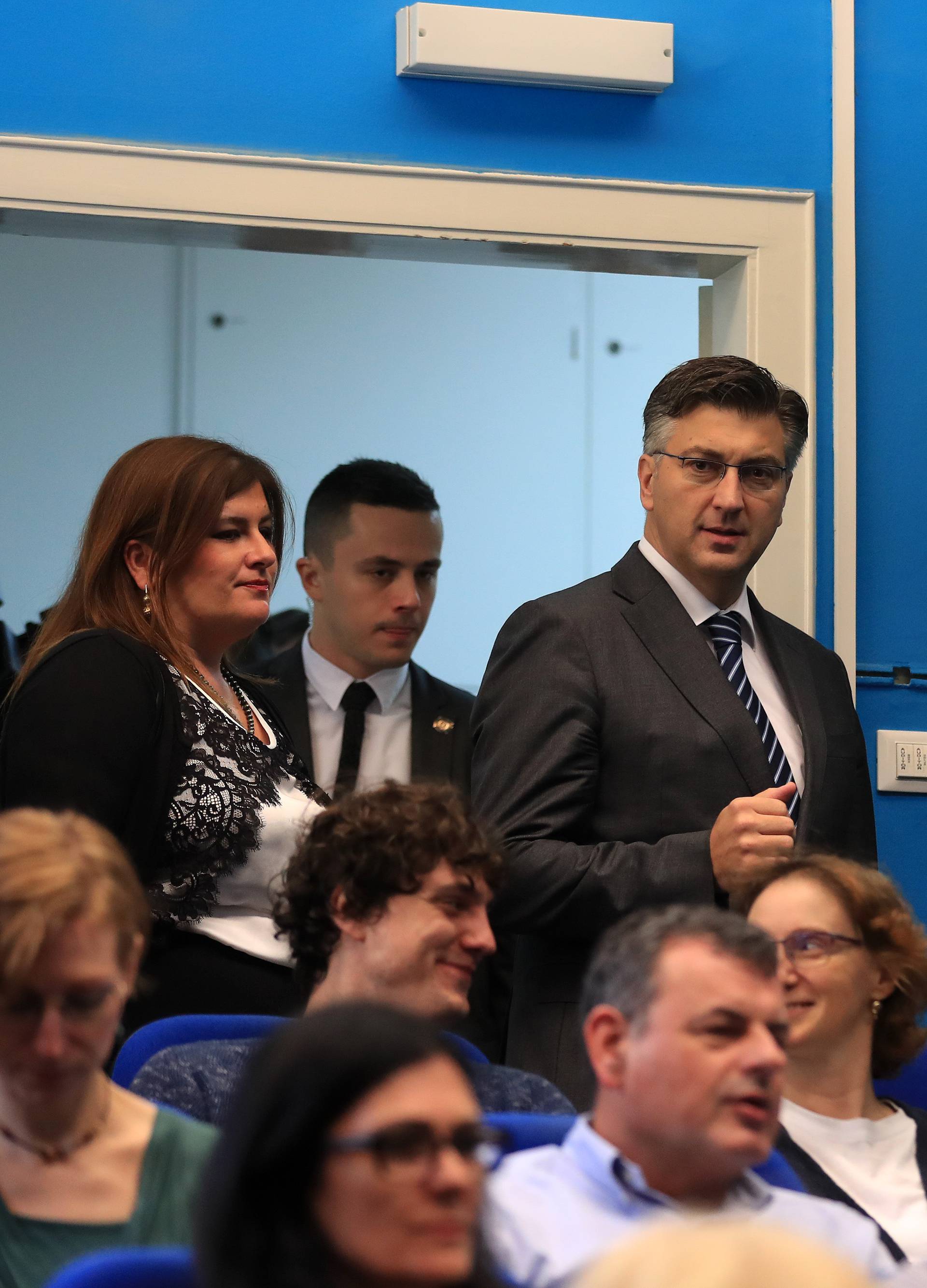 Zagreb: Premijer na predstavljanju OBZOR 2020 projekata na IRB