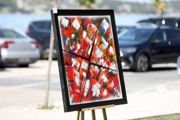 Šibenik: Jedanaest autora obilježilo Svjetski dan umjetnosti izlažući u okviru pop up izložbe „Ja umjetnik”