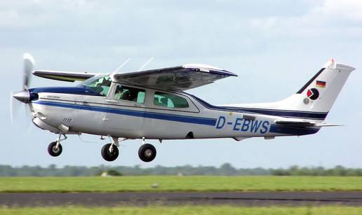 Srušio se mali avion u  Srbiji, poginuli pilot i njegov student