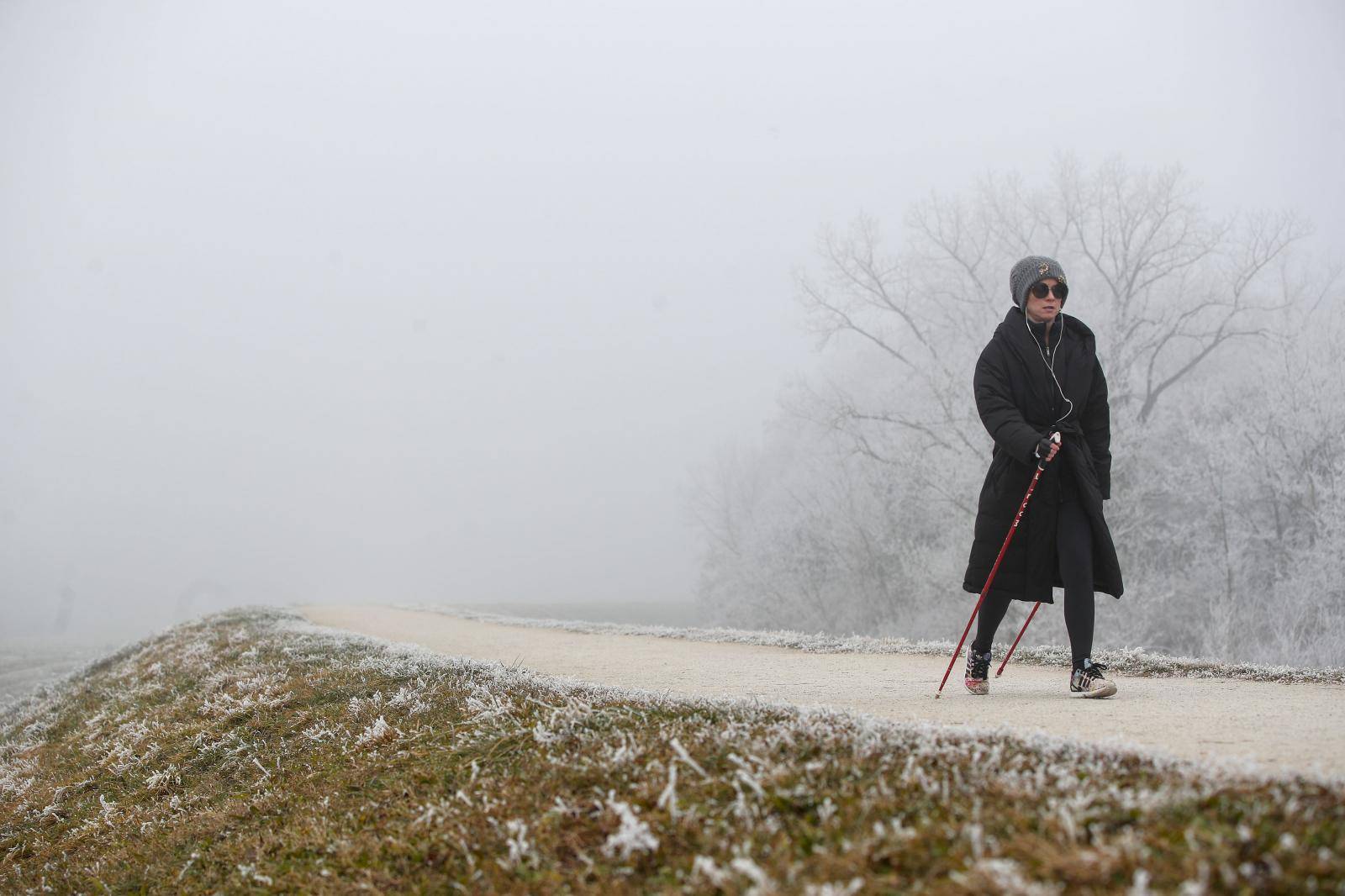 Mraz i zahlađenje ujutro, dok će poslijepodne puhati bura