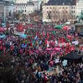 Tisuće Danaca prosvjedovalo  protiv ukidanja kršćanskog praznika,  Dana velike molitve