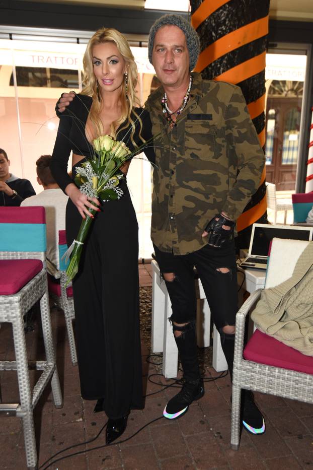 Zadar: Ava Karabati? u kafi?u Kult održala predstavljanje svoje knjige "Ja nomad"