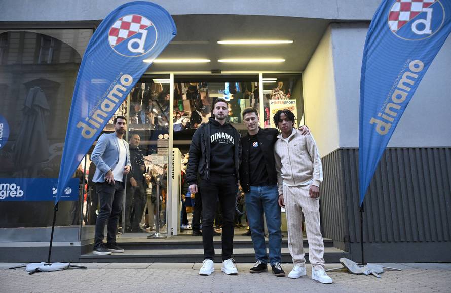 Zagreb: Igraci Dinama na druzenju s navijacima