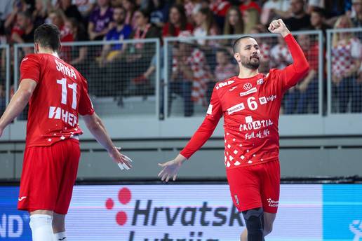 SUPER MARIO &Scaron;o&scaron;tari&cacute; ispisao povijest ma&dstrok;arskog Szegeda! Ovo jo&scaron; nikome nije uspjelo...