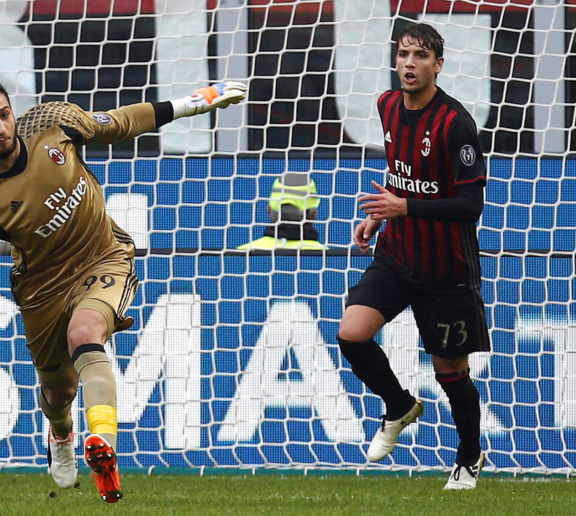 AC Milan v Pescara Italian Serie A