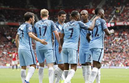 Manchester je plave boje: City u superderbiju slomio United!