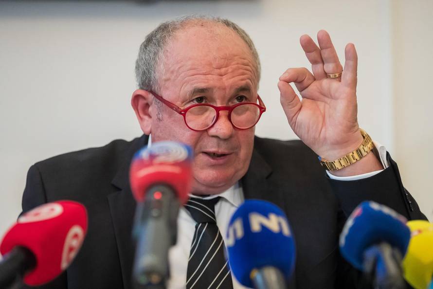 Split: Konferencija za medije Željka Keruma na kojoj je predstavio kandidata za lokalne izbore