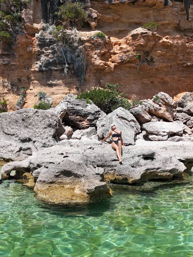 FOTO Severina i Maja Šuput se na tajnom otoku 'skrivaju' od svijeta, evo gdje uživaju
