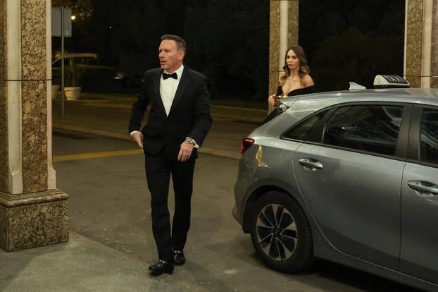 Zagreb: Dolazak uzvanika na svadbu Marijana Kustića i Nike Perenčević