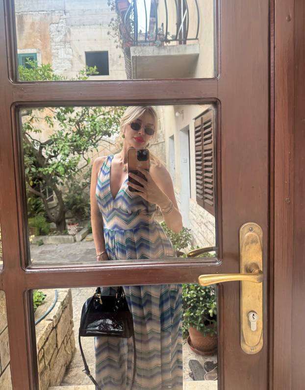 FOTO Naša prekrasna novinarka zaljubila se u ikonu Reala. Brak im je kao iz bajke, dobili i sina