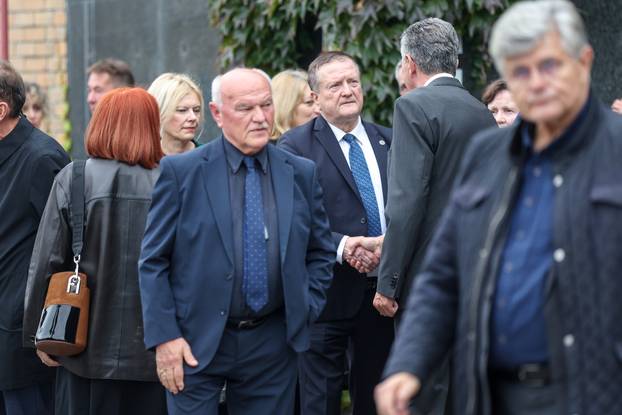 Posljednji ispraćaj Ante Ćorušića na Mirogoju