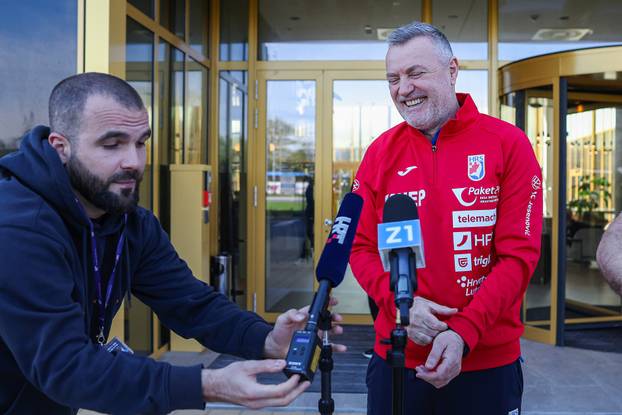 Okupljanje hrvatske ženske rukometne reprezentacije u sklopu završnice kvalifikacija za Europsko prvenstvo