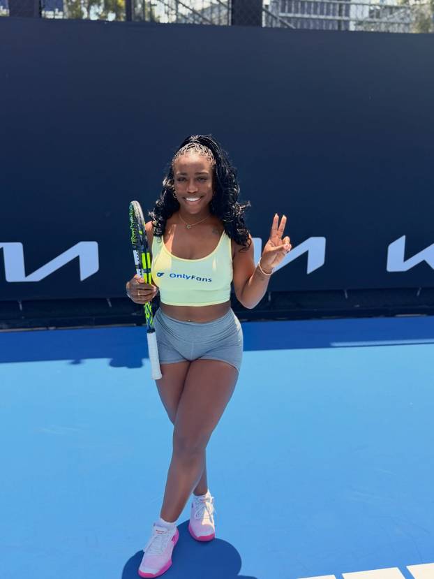 FOTO Protivnica Donne Vekić se nakon ozljede posvetila drugom poslu. Snima sadržaj za odrasle