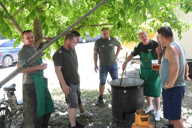 S ciljem ukazivanja na očuvanje rijeka i prirode održano druženje na Križnici