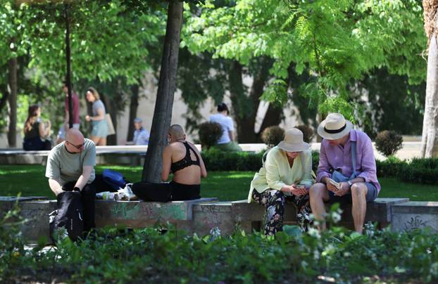 Splitske plaže pune su kupača 