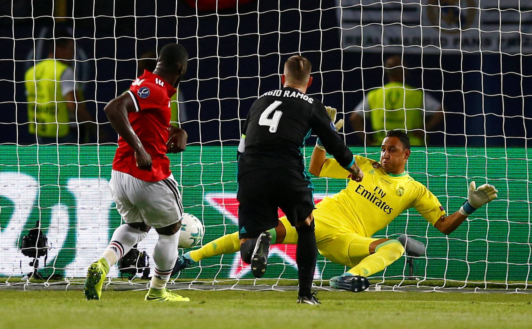 Real Madrid v Manchester United - Super Cup Final