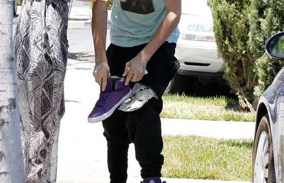 Bieber 'razbijač': Mladi pjevač napao fotografa nasred ulice