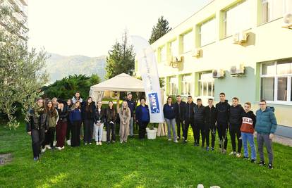 'JYSK za moj zeleni grad' stigao u Opuzen: Školarci dobili novi zeleni vrt