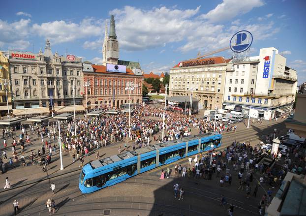 ARHIVA - 2012. Zagreb: Do?ek hrvatskih olimpijaca na Trgu bana Jela?i?a