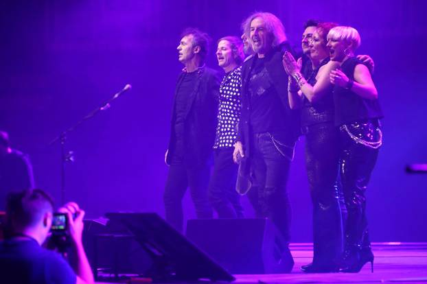 Zagreb: Koncert Parnog valjka "Valjak i prijatelji: Dovoljno je reći…Aki"