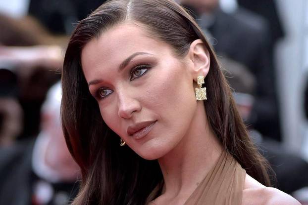 FOTO Je li ovo najizazovnije izdanje Belle Hadid do sada? Lice je sakrila i pokazala guzu