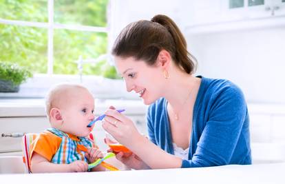 Oprez s hranom: Djeci do prve godine ne treba ni šećer ni sol
