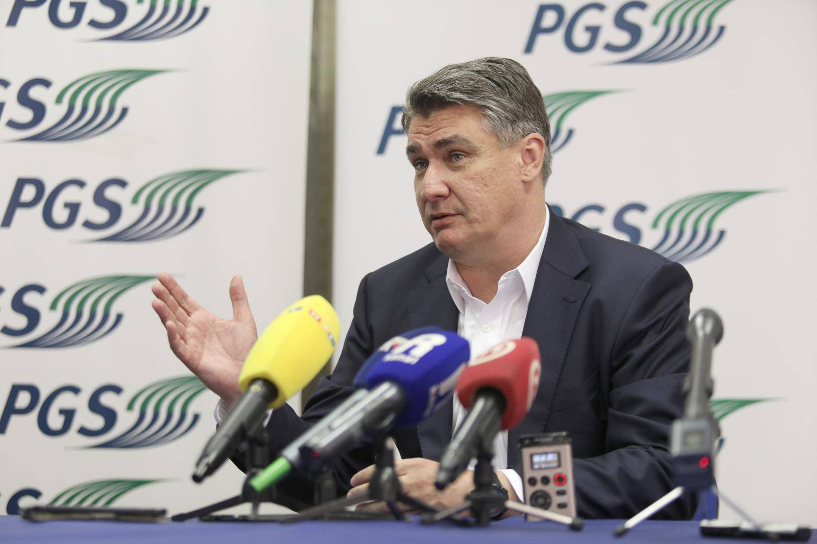 Rijeka: Predsjednicki kandidat Zoran MilanoviÄ sastao se s vodstvom vodstvom PGS-a