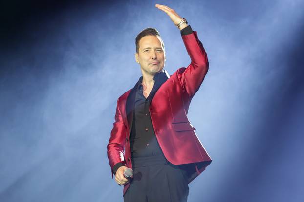 Zagreb: Peđa Jovanović održao koncert u Areni
