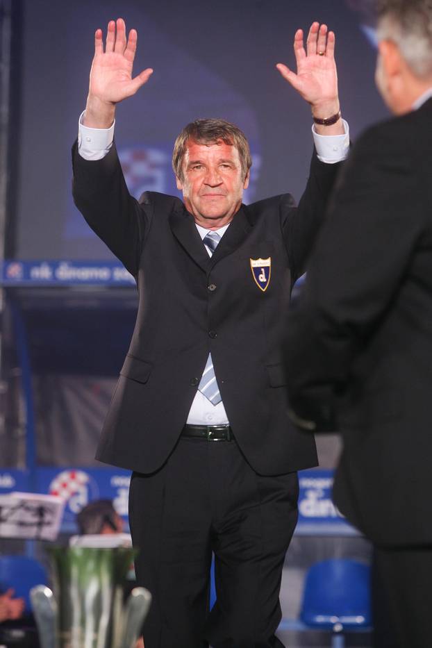 ARHIVA - Zagreb: Obilježena 40. obljetnica Dinamova osvajanja Kupa velesajamskih gradova