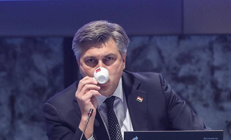 Zagreb: Vlada RH predstavila nove mjere za suzbijanje epidemije koronavirusa