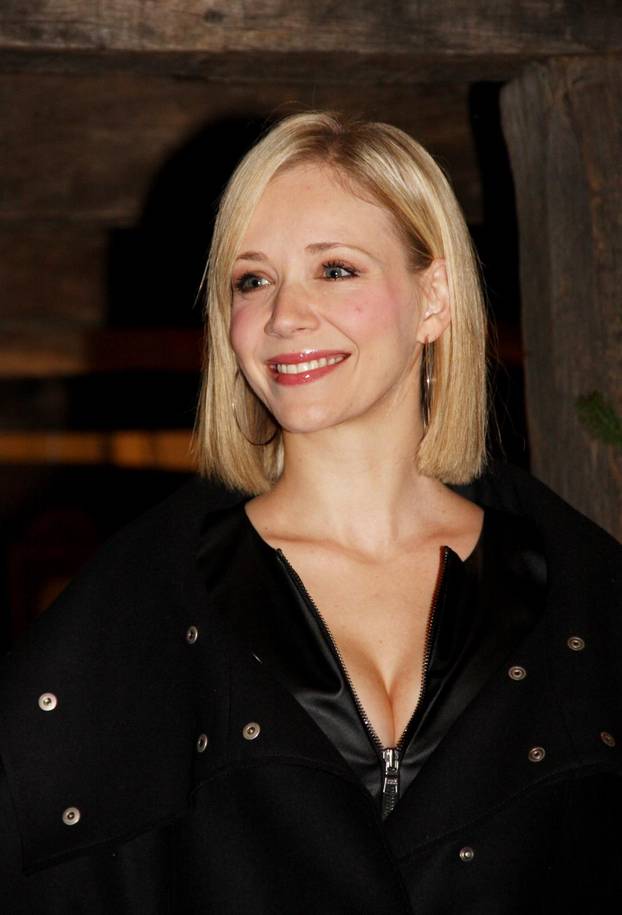 Split: Jelana Rozga uz pomo? Marijane Batini? upalila lampice na boži?nom boru 