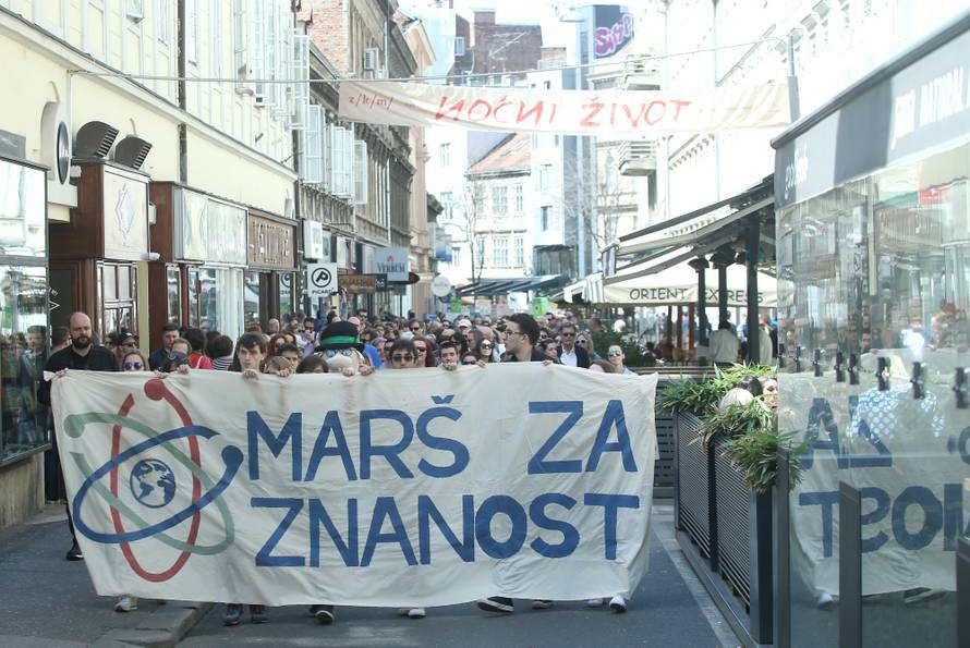 Mars za znanost - pet do 12