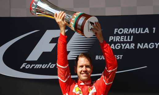 Vettel slavio u Hungaroringu! Hamiltonu je pobjeglo postolje