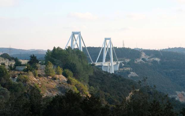 A view of the new Wadi al Kuf bridge at Green Mountain