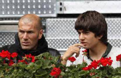 Na tatu je: Darovitog Enza Zidanea (15) želi 'pola Europe'