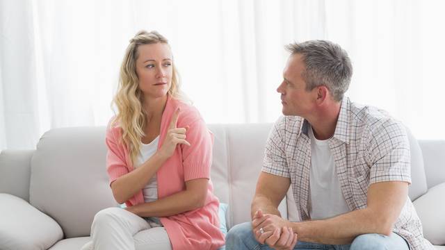 'Nakon 25 godina braka moj muž tvrdi kako sin nije njegov'