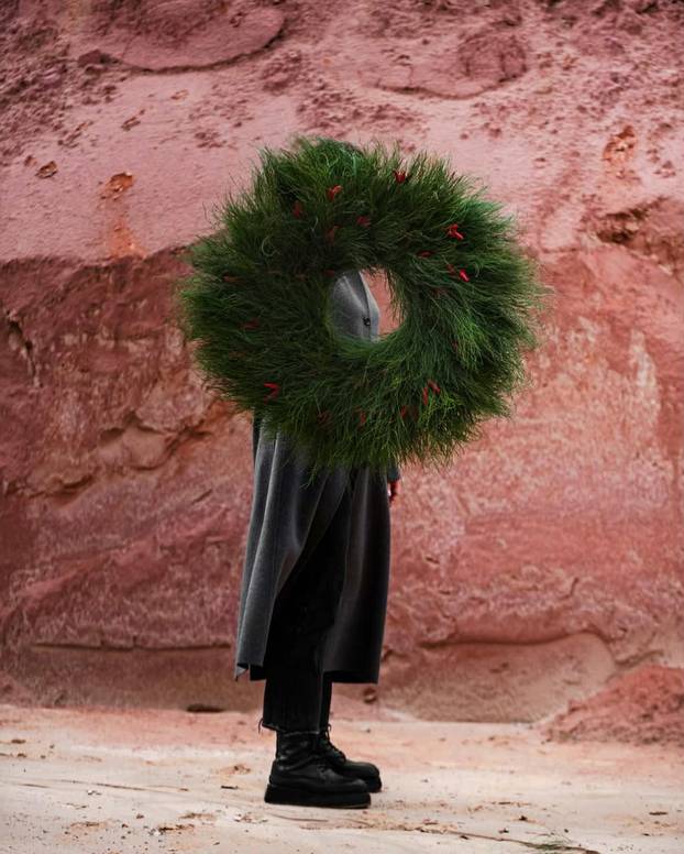 FOTO Domaći kreativci svojim vijencima za vrata stvaraju blagdansku magiju već na ulazu