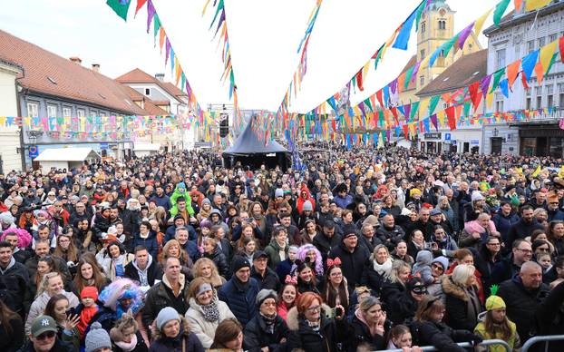 Velika povorka maskiranih grupa na 200. Samoborskom fašniku