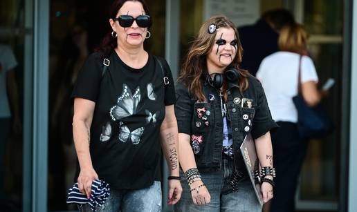 Hollywood Vampires ve&ccaron;eras 'tresu' Arenu Zagreb, fanovi do&scaron;li vidjeti Johnnyja Deppa
