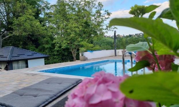 FOTO Rajski odmor u Varaždin Bregu – bazen, privatnost, ali i cijena koja prati luksuz