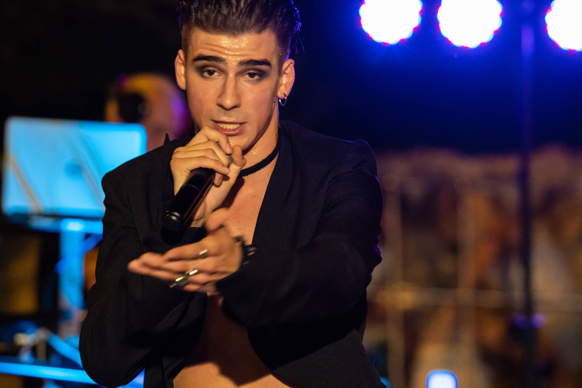 Bio je u finalu 'Supertalenta' i plesao za Albinu na Euroviziji, a danas osvaja publiku u Istri...