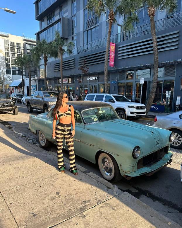 FOTO Tko je Ćorićeva djevojka? Nekad sportska nada danas je influencerica i uživa po svijetu